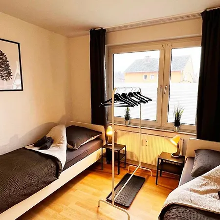 Fully-equipped With Balcony Apartamento *