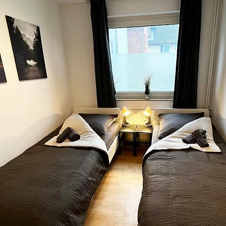 Fully-equipped With Balcony *