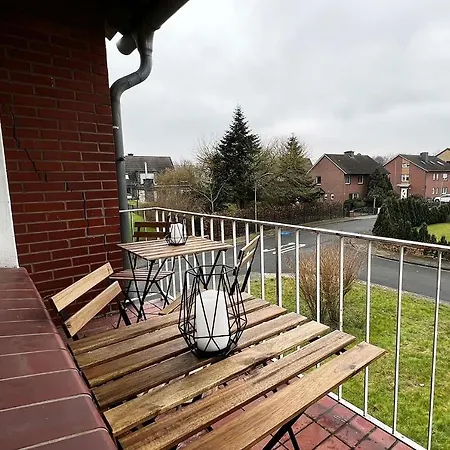 Fully-equipped With Balcony Apartamento Lengerich